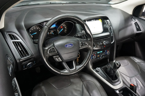 Ford Focus III 2.0 Sedan Se 2017