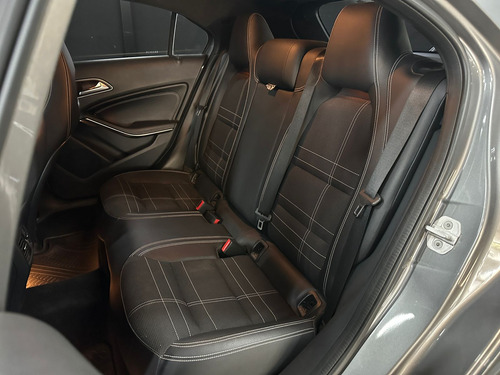 Mercedes-Benz A 200 BLUEEFFICIENCY URBAN T L13 2017