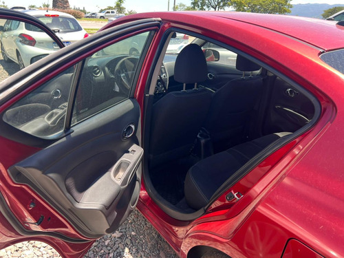 Nissan Versa 1.6 Advance Mt 2017