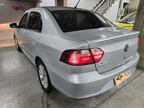 Volkswagen Voyage 1.6 Highline 101cv 2017