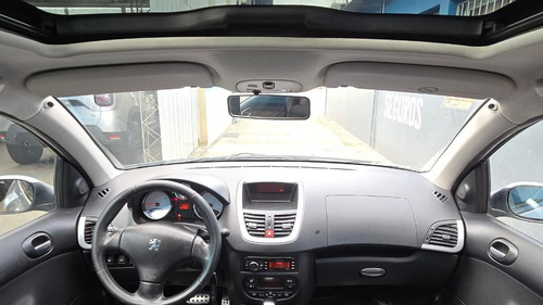 Peugeot 207 1.6 Feline 106cv Tiptronic 2013