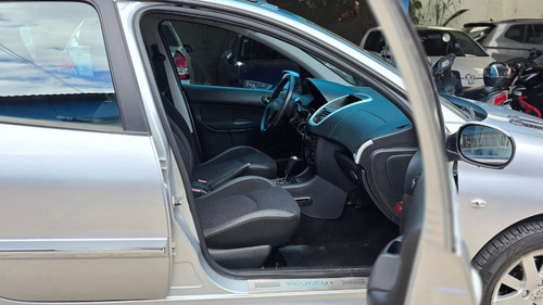 Peugeot 207 1.6 Feline 106cv Tiptronic 2013