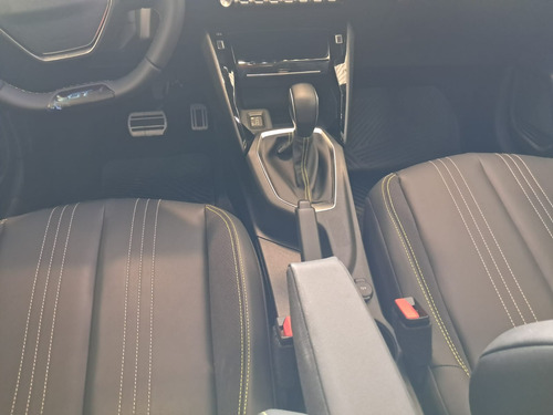 Peugeot 208 1.0T Gt 2025