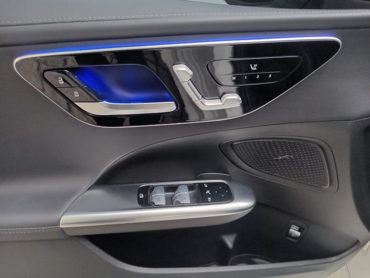 Mercedes-Benz C300 2.0 AMG line Sedan 258Cv 2024