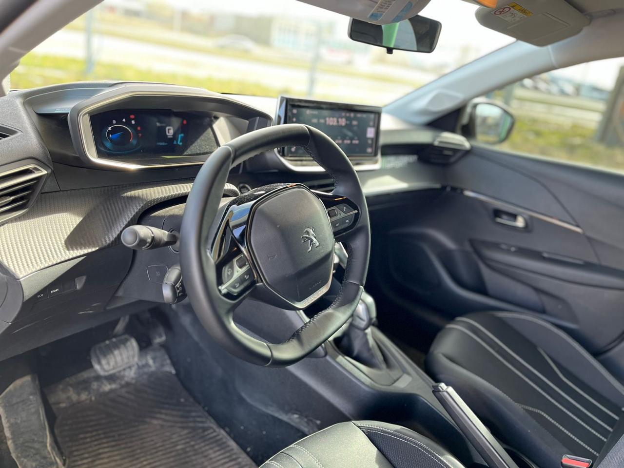 Peugeot 208 Allure AT 2022