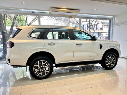 Ford Everest 2.3 Gtdi Ecoboost Titanium 4X4 At 2025