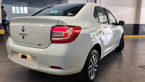 Renault Logan 1.6 16v Intense 2025