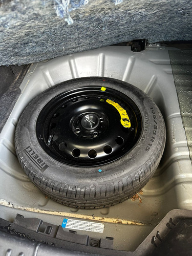 Ford Fiesta Kinetic 1.6 Sedan Titanium Powershift 120cv 2018