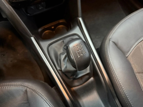 Peugeot 2008 1.6 FELINE L16 2016