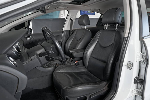 Peugeot 408 2.0 Allure Nav 143cv 2012