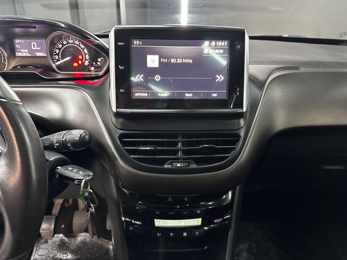 Peugeot 2008 1.6 FELINE L16 2018