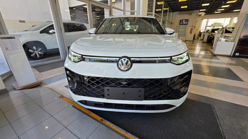 Volkswagen Tiguan VOLKSWAGEN TIGUAN R-LINE 250TSI DSG FC 2025