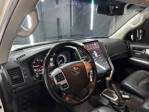 Toyota Land Cruiser 4.5 D4-D 200 VX AT 2013