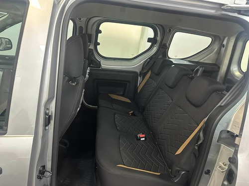 Renault Kangoo Ii 1.6 Sce Stepway 2025