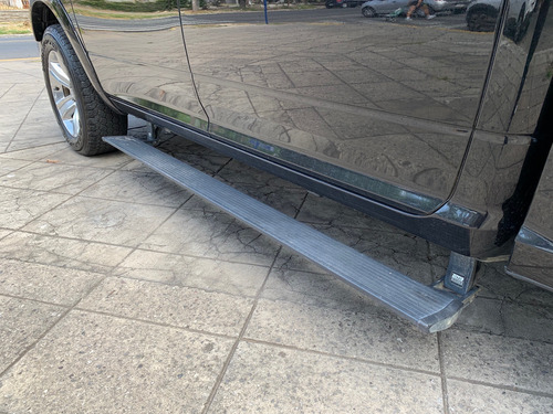 RAM 1500 5.7 Laramie Atx V8 2016