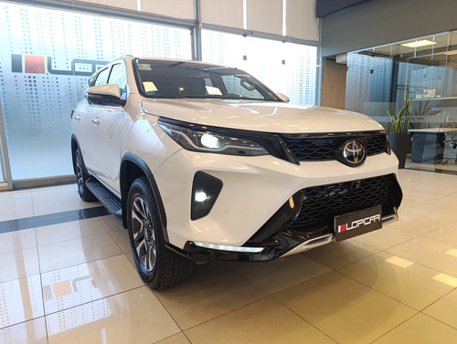 Toyota SW4 2.8 Srx 204Cv 4X4 7As At 2024