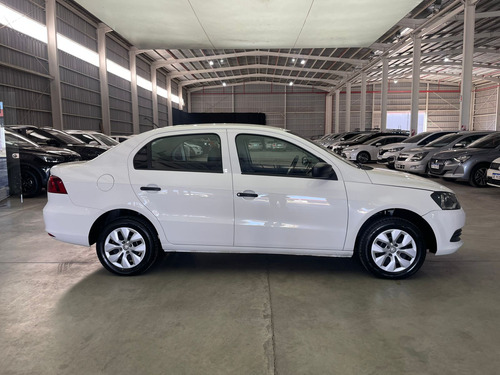 Volkswagen Voyage 1.6 Trenline 101cv 2016