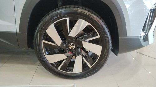 Volkswagen Taos 1.4 250 Tsi Highline Bi Tono Tiptronic 2026