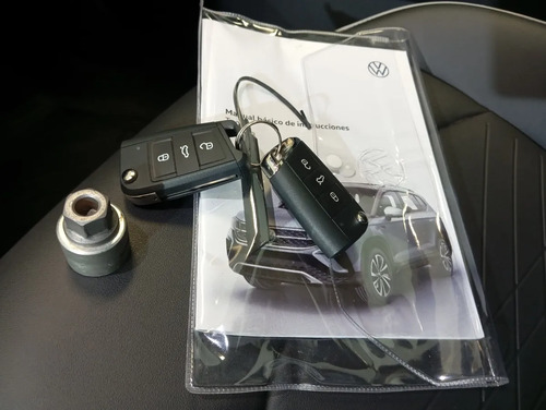 Volkswagen Taos 1.4 250 Tsi Comfortline At L/24 2025