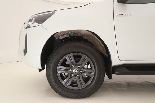 Toyota Hilux Pick-Up 2.8 Cd Srv 204Cv 4X4 At 2025