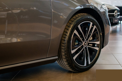 Mercedes-Benz Clase CLA 1.3 Cla200 163Cv Progressive Sedan 2025