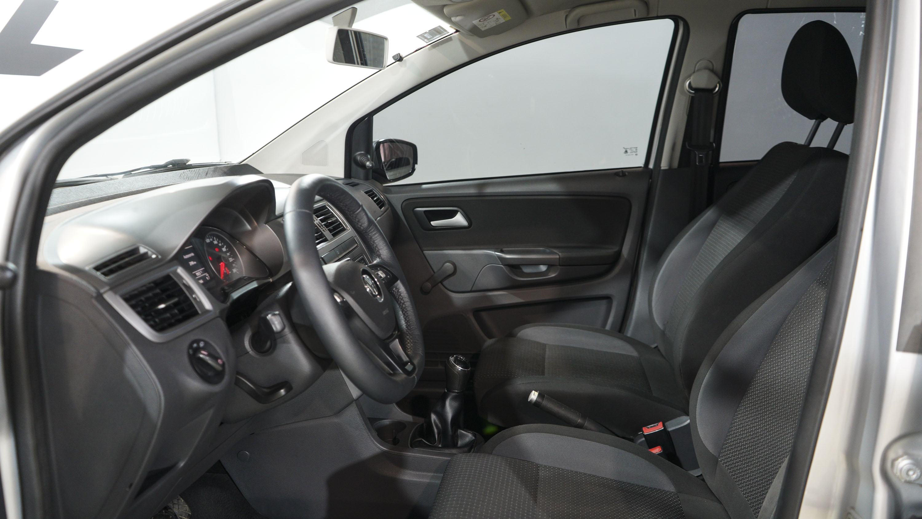 Volkswagen Fox 1.6 TRENDLINE 2017