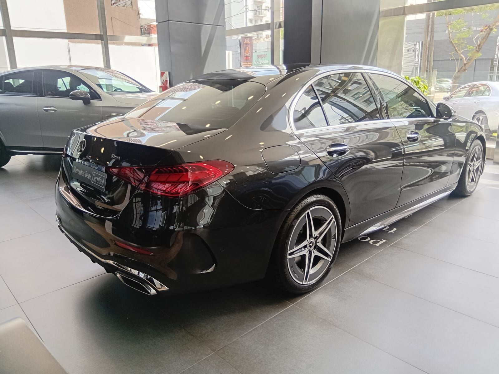 Mercedes-Benz C300 2.0 AMG line Sedan 258Cv 2025