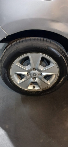 Renault Sandero 1.6 16V PRIVILEGE L15 2016