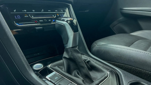 Volkswagen Taos 1.4 250 Tsi Highline Bi Tono Tiptronic 2024