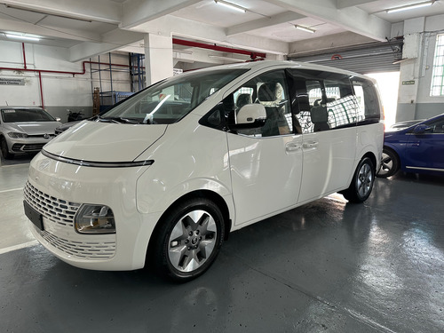 Hyundai Staria 2.2Td Ultimate 4Wd 2025