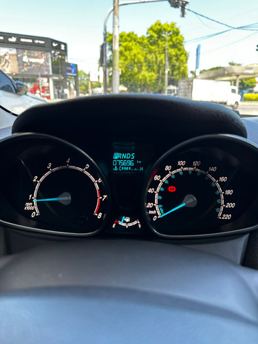Ford Fiesta Kinetic 1.6 Sedan Titanium Powershift 120cv 2018