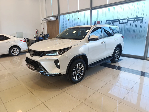 Toyota SW4 2.8 Srx 204Cv 4X4 7As At 2024