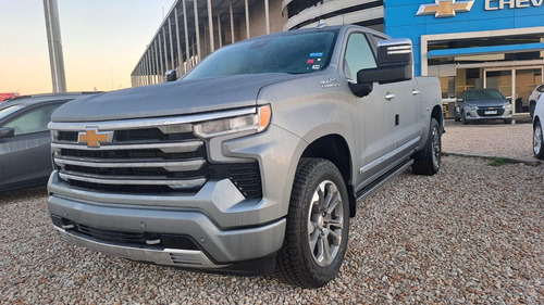 Chevrolet Silverado 5.3 V8 High Country 2026