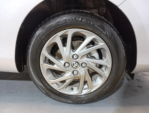 Toyota Yaris 1.5 4 Ptas Xls Cvt L/22 2024