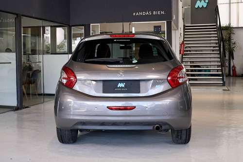 Peugeot 208 1.6 Allure Touchscreen 2015