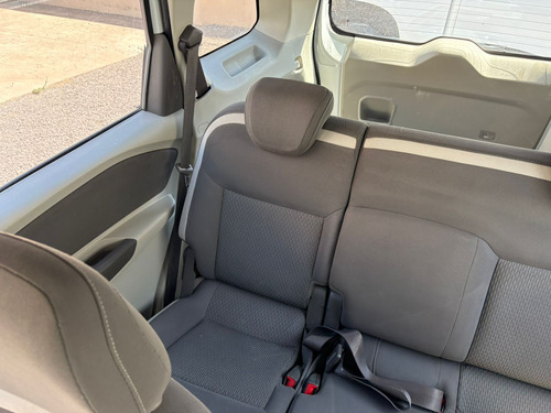 Chevrolet Spin 1.8 N LT M/T 2013