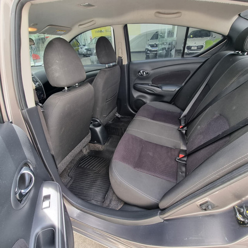 Nissan Versa 1.6 Advance Mt 2017