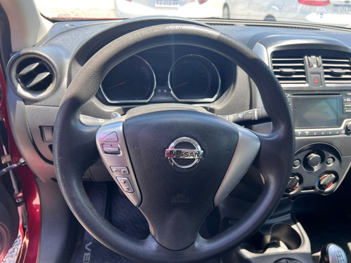 Nissan Versa 1.6 Advance Mt 2017