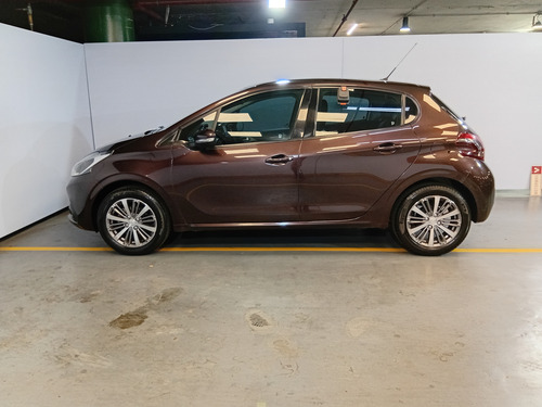 Peugeot 208 1.6 5 P Feline 2019