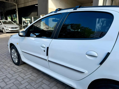 Peugeot 207 COMPACT 1.6 5 P XT PRE.GRIFE 2012