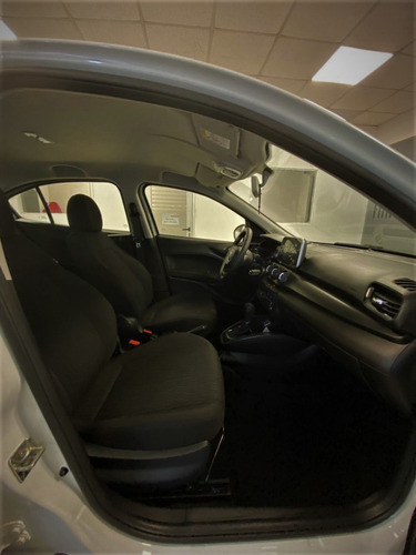 Fiat Cronos Drive CVT 2024