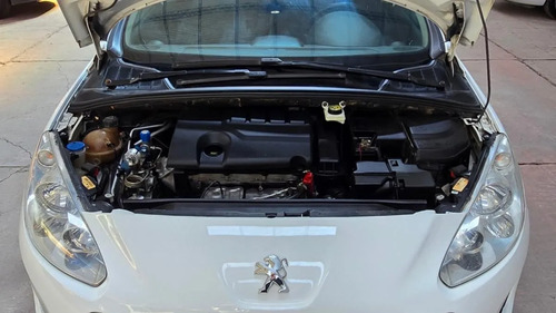 Peugeot 308 1.6 Active 2014