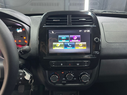 Renault Kwid 1.0 Outsider 2025