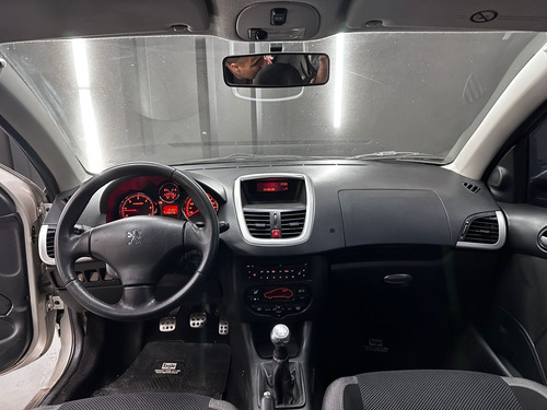 Peugeot 207 COMPACT 2.0 5 P XT HDI 2010