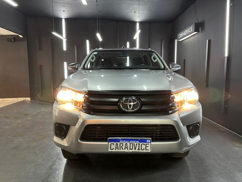 Toyota Hilux 2.4 TDI 4X4 DC DX L20 2021