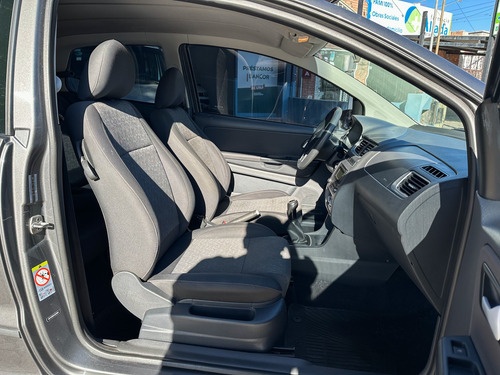 Volkswagen Fox 1.6 Confortline 2014