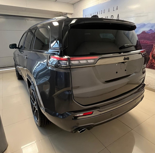 Jeep Commander 2.0 T BLACKHAWK 2025