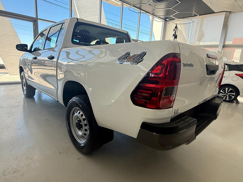 Toyota Hilux Pick-Up 2.4 Cd Dx 150cv 4x4 2025