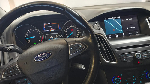 Ford Focus III 2.0 Sedan Se Plus At6 2017