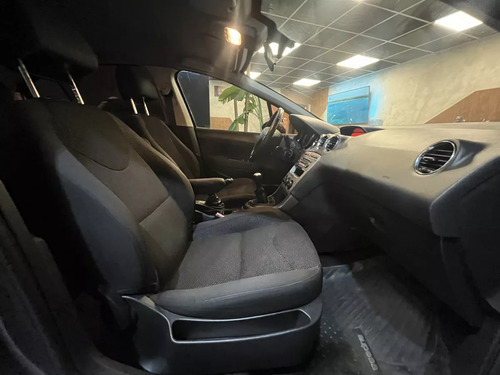 Peugeot 408 1.6 Allure Hdi 115cv 2013